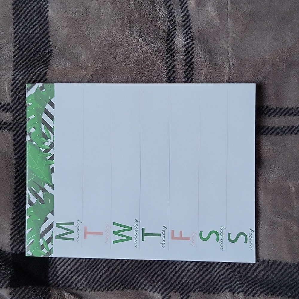 Weekly Planner, New With Tags - Picture 2 of 5